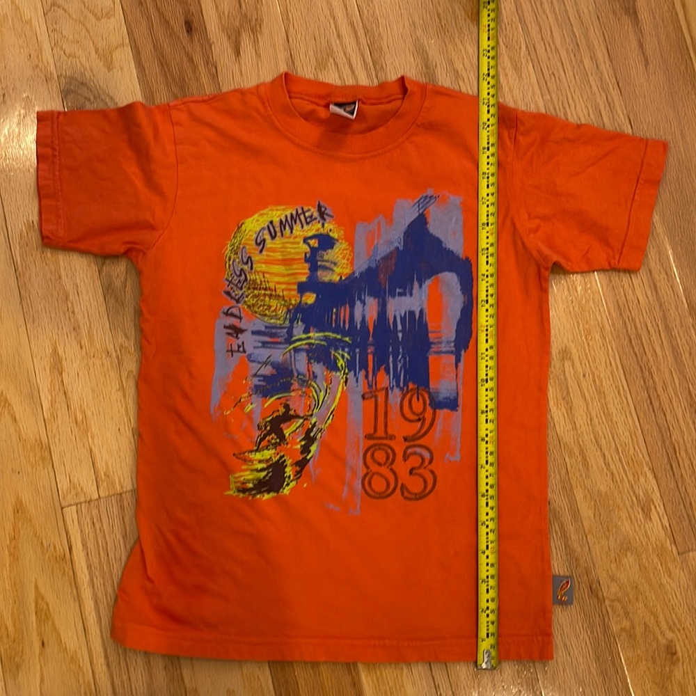 Charlie Rocket Made in USA, Boy’s T-shirt, size 6.